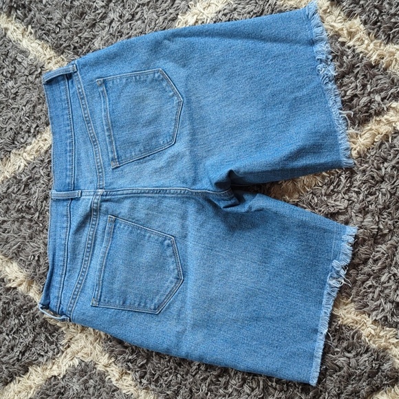 Old Navy Size 10 Denim Jean Bundle Two Pairs Mid And Long Length - Picture 6 of 12